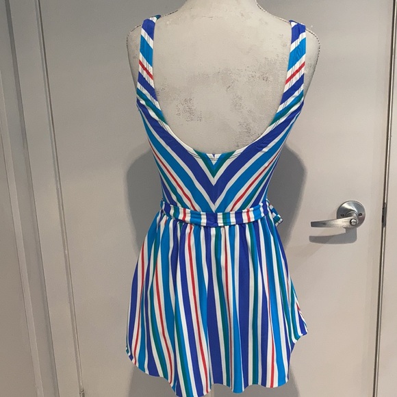 Vintage striped one-piece swimsuit with skirt Size 16 - Picture 3 of 8